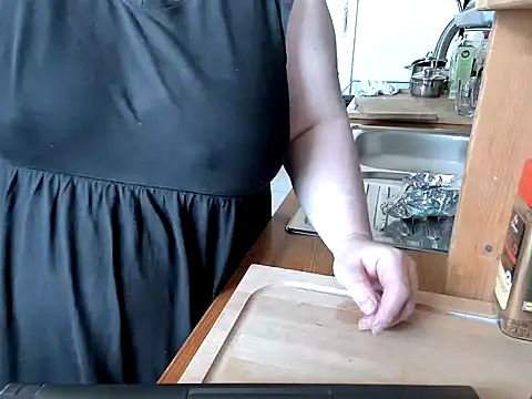 MarthaBriest live cam on StripChat