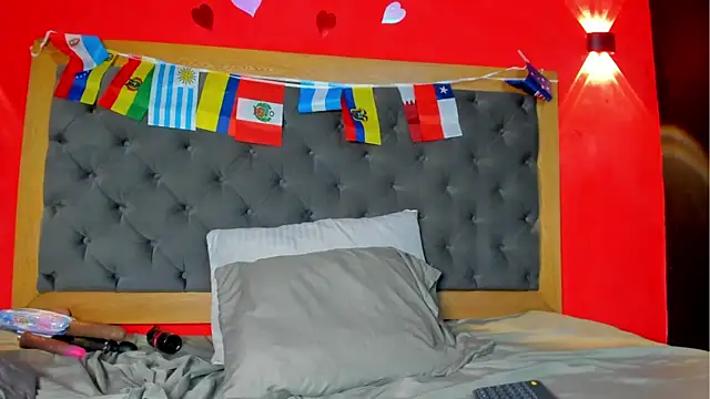 YayaHilton webcam