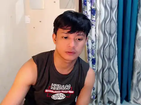 kingdomcum96 live sex cam