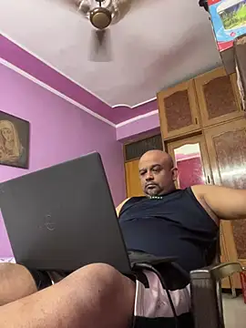 Dick_6inches_Delhi live cam on StripChat
