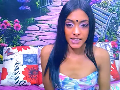 IndianPretty14u2Luv webcam