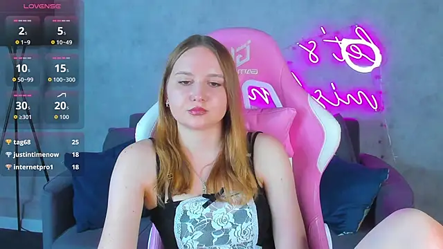 Emmaa_Kimm webcam