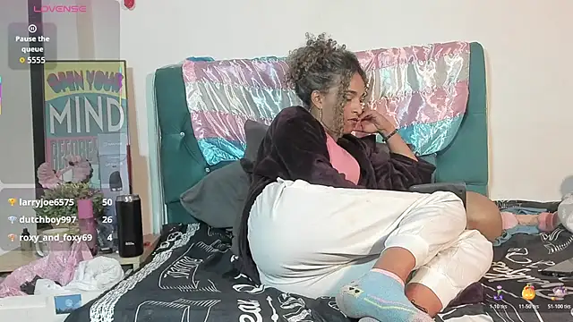 StefanyMiler webcam