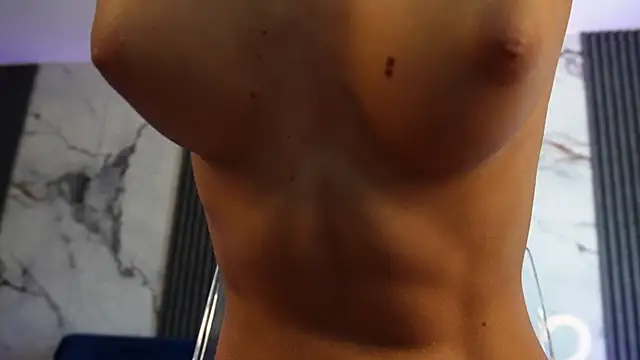 RachelRavee webcam