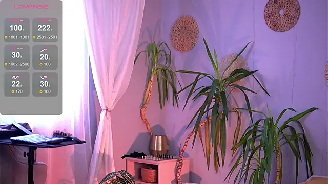 PureEllieX webcam