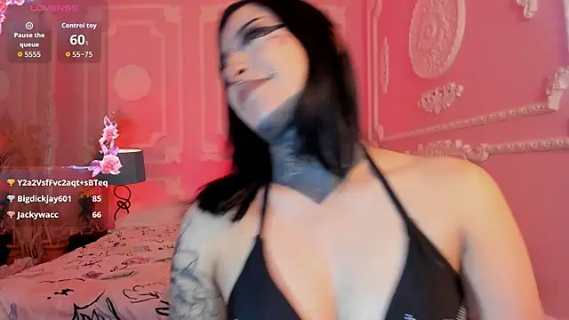 Kat_VonDe webcam