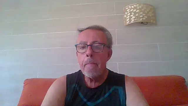 tuggy59 - Tuggy59's free webcam - UK Sex Cams