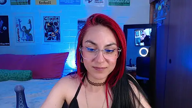 Amy66 live cam on StripChat