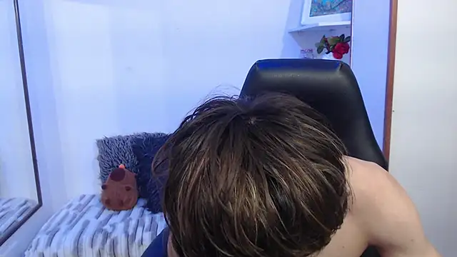Yao_23 live cam on StripChat