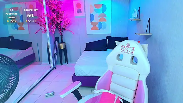 Maggy_t18 webcam