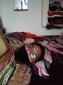 Menka_cut34 webcam