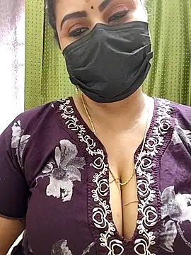 Anushka_flower live cam on StripChat