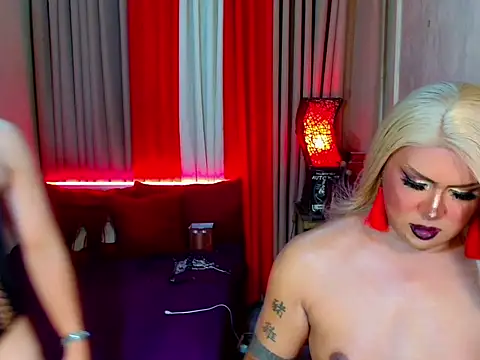 Wildest_Slave_Huntress live cam on StripChat