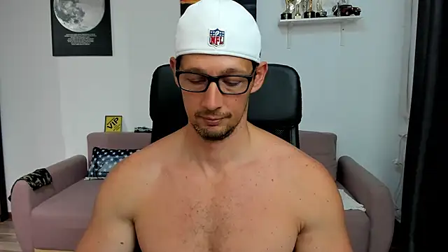 BrutusK08 webcam