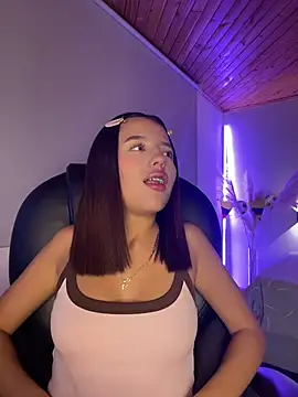 Sofia18_pinkk webcam