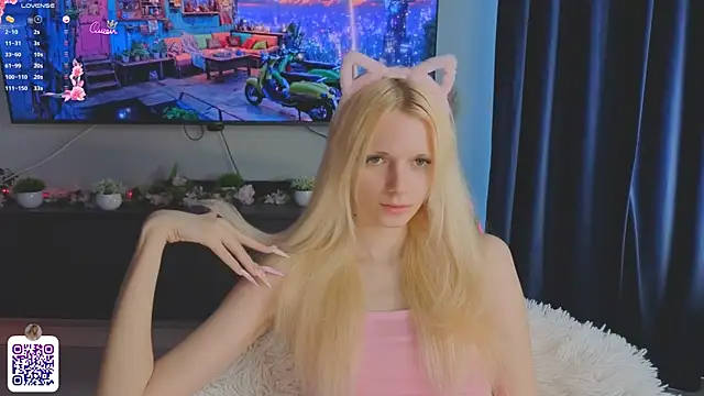 JuanaSumma webcam