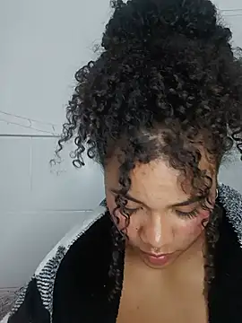BrianaSweetxxx live cam on StripChat