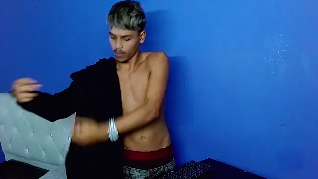 Angel_foxc13 webcam