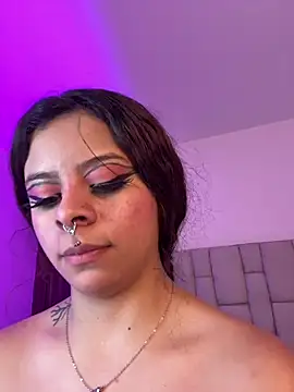 SussyVenomm live cam on StripChat