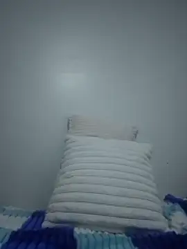 VelvetEmpire webcam