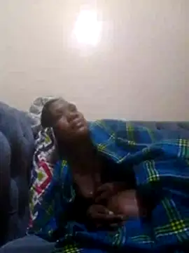 Creamymom4 webcam