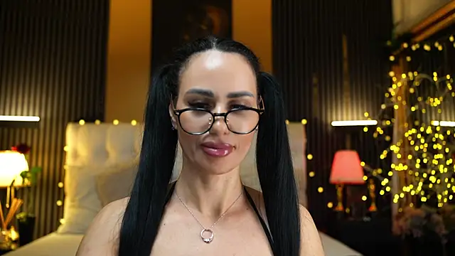 KatiaDivine webcam