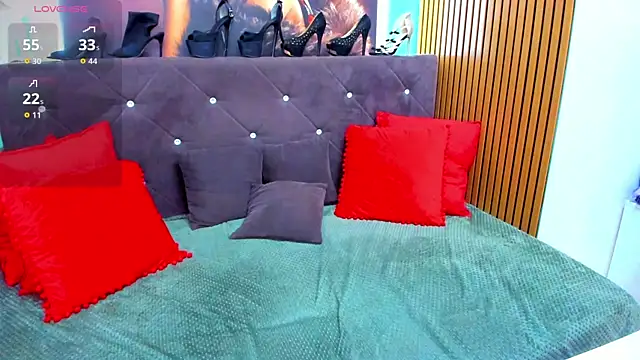 LauraSiin webcam
