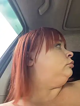 LadyDreams11 webcam