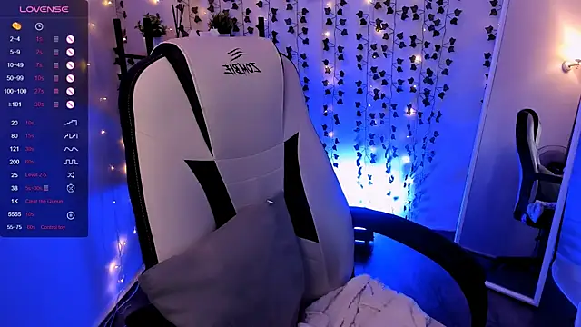 AnyaTaylor_