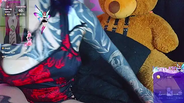 LucyChabs_ webcam