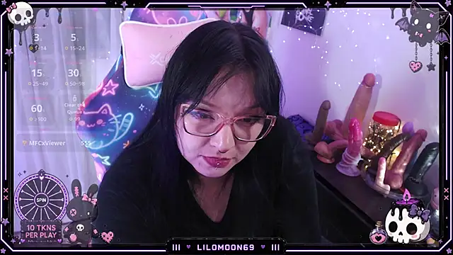 LiloMoon69 webcam