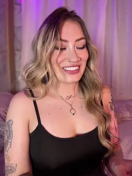 Lally_Valencia__ webcam