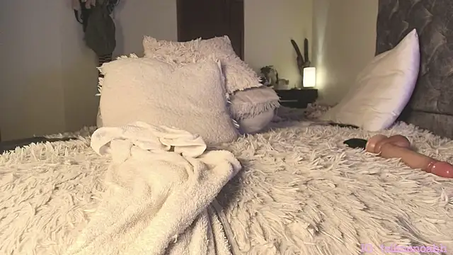 Hairyparadise webcam
