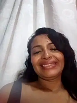 Lia_Phone_ webcam