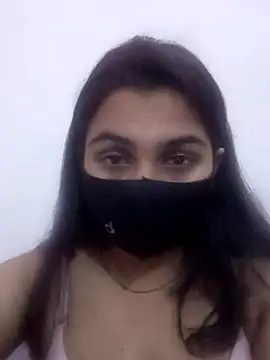 TRISHA0404 webcam