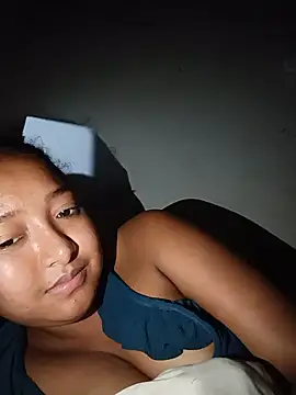 HeLiSa69ebony webcam