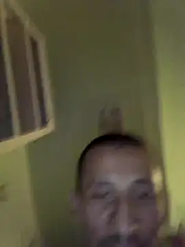 jgarc82692 live cam on StripChat