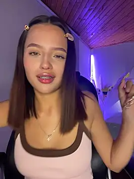 Sofia18_pinkk webcam