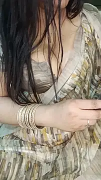 PRIYA_22 webcam