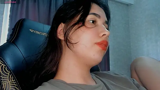 Diara_1an webcam