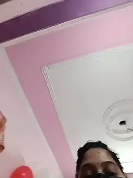 Cute_avni099 webcam
