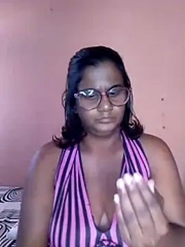 indianstrawberrylips4u webcam