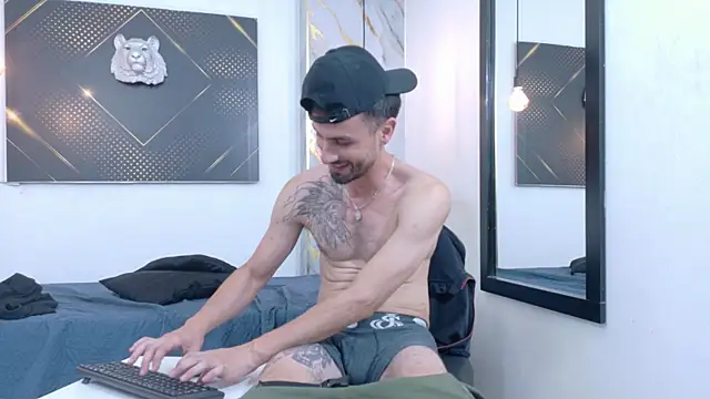 KingOfTemptation webcam