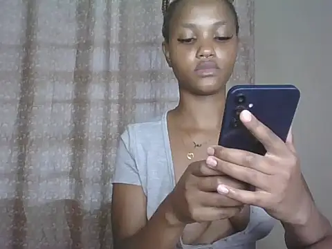 PrettyT5 webcam