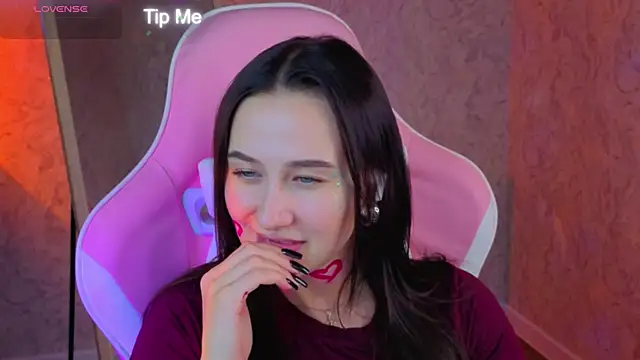 _Kiki_angelll_ webcam
