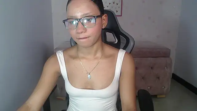 LauraKail_ch webcam