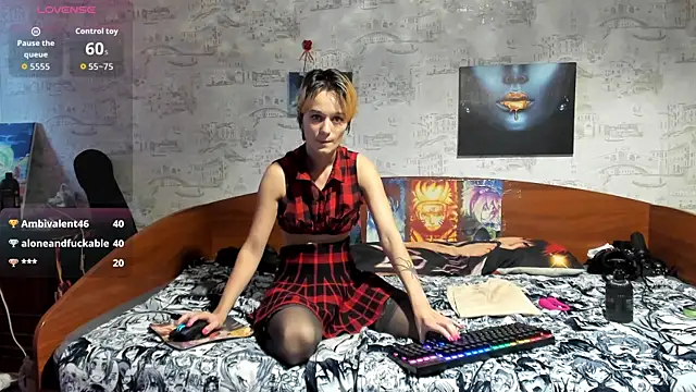 KagamiTayga live cam on StripChat