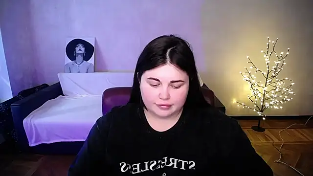 Emily_Mo webcam