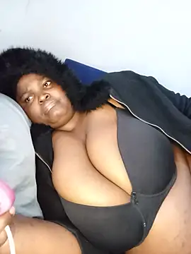 ChubbyLucia webcam