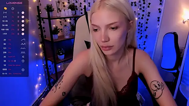 AnyaTaylor_ webcam